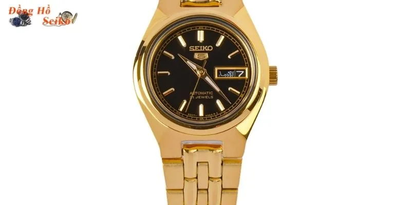 Mặt số đơn giản nhưng không kém phần nổi bật của Seiko 5 Nữ SYMA06K1S