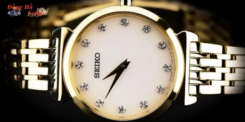 Seiko nữ SFQ802P1 là mẫu thiết kế thanh lịch và sang trọng